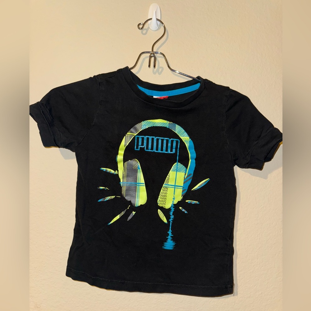 Puma boys 4-5 black graphic short sleeve T-Shirt
